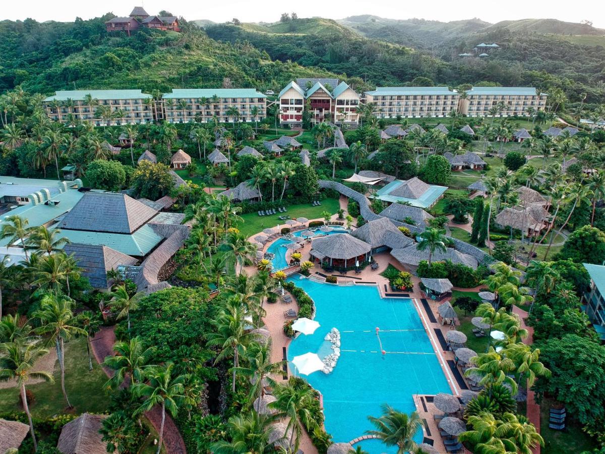 Outrigger Fiji Beach Resort Korotogo Eksteriør bilde Vinpearl Hotel Nha Trang