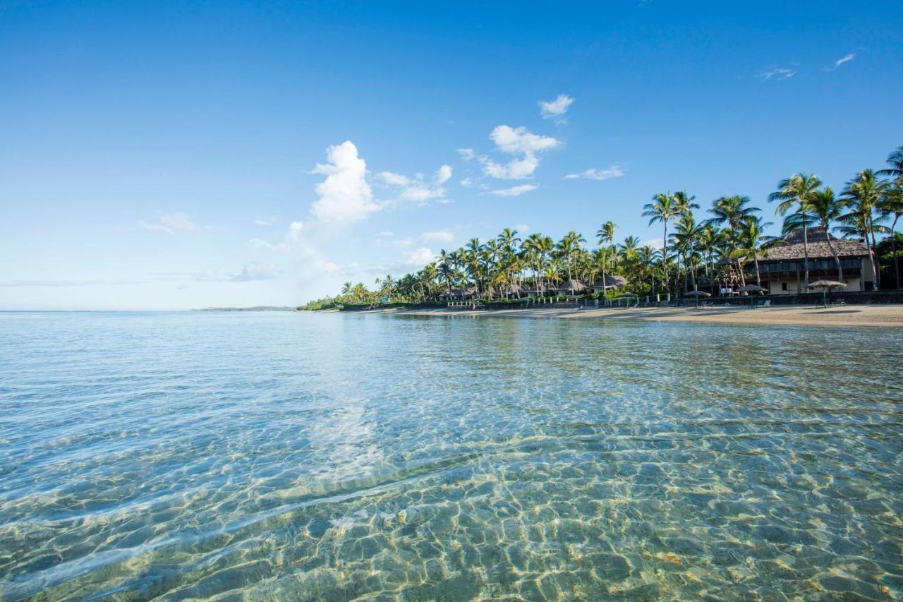 Outrigger Fiji Beach Resort Korotogo Eksteriør bilde View of the beach at the Sheraton Resort