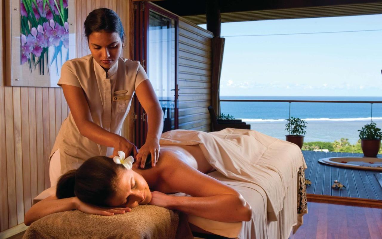 Outrigger Fiji Beach Resort Korotogo Eksteriør bilde A spa treatment